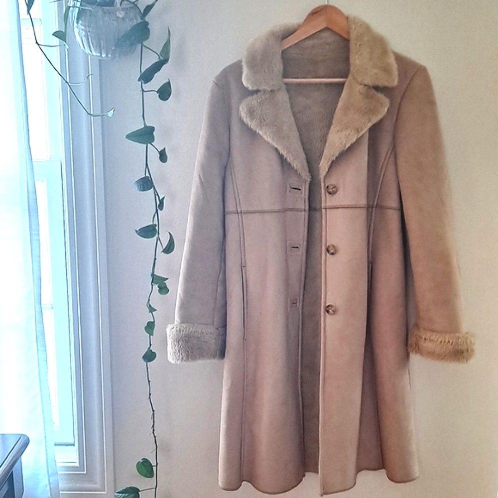 SOLD Penny Lane Coat